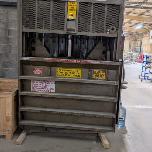 Piqua Model 4830 Vertical Hydraulic Recycling Compactor Baler (Used) Item # UE-081925A