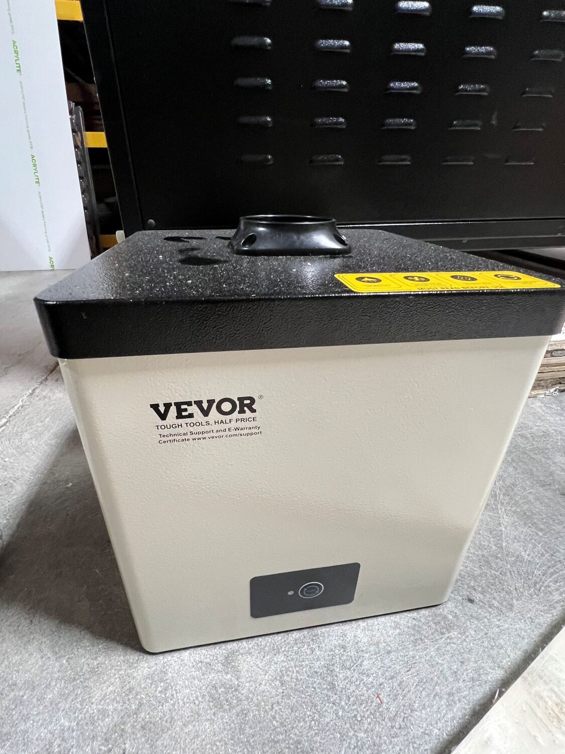 VEVOR 130W CO2 Laser Engraver 35 x 55″ Cutter Machine (Used) Item # UE-082525E