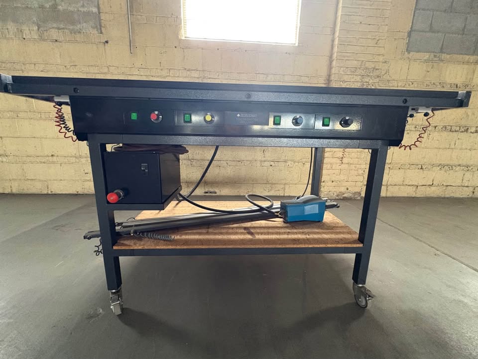 Shannon Voorschoten Holland HRT Acrylic Sheet Bending Machine (Used) Item # UE-091525B