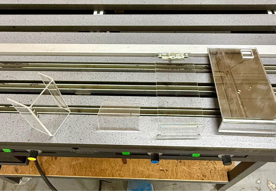 Shannon Voorschoten Holland HRT Acrylic Sheet Bending Machine (Used) Item # UE-091525B