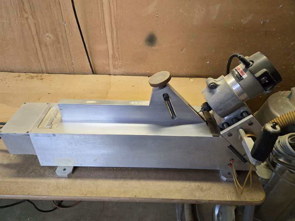 C&H Thumbnail Router Model TN1000 (Used) Item # UE-091925A