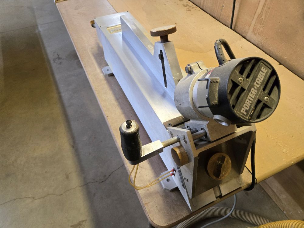 C&H Thumbnail Router Model TN1000 (Used) Item # UE-091925A