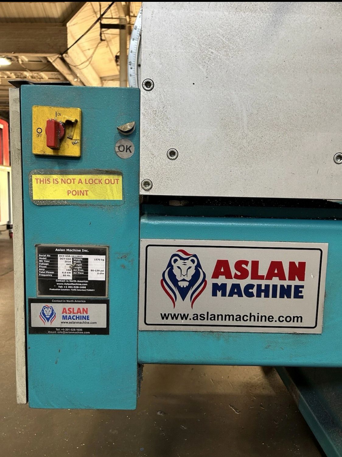 Aslan DCY-550 22″ Automatic Double Head Miter Saw (Used) Item # UE-100125C