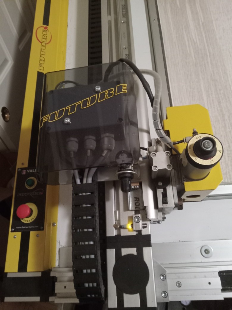 Valiani Future 40×60 CMC Computerized Mat Cutter (Used) Item # UE-101425A