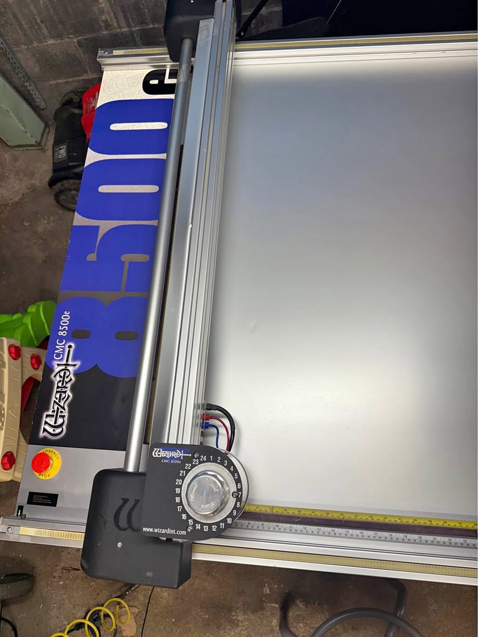 Wizard 8500e CMC Computerized Mat Cutter (Used) Item # UE-103025C