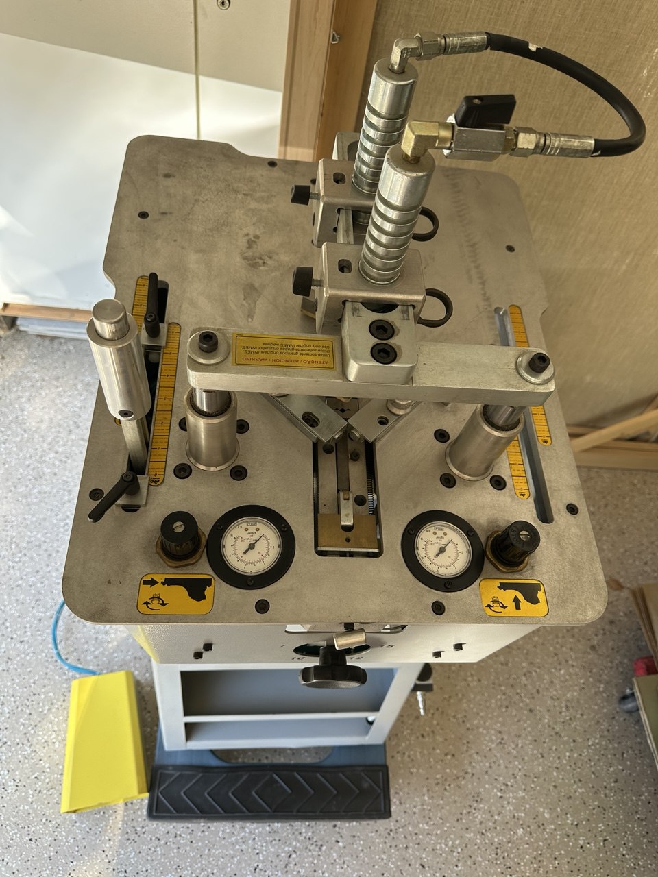 INMES IM-5P Joiner / Vnailer / Underpinner (Used) Item # UE-110525A