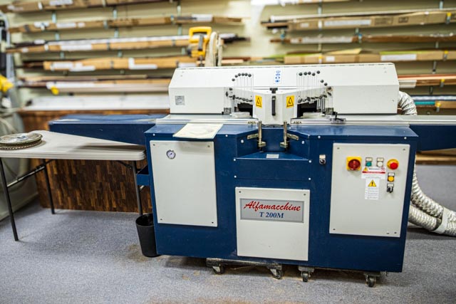 Alfamacchine / ITW AMP 200T Double Miter Saw (Used) Item # UE-111225A