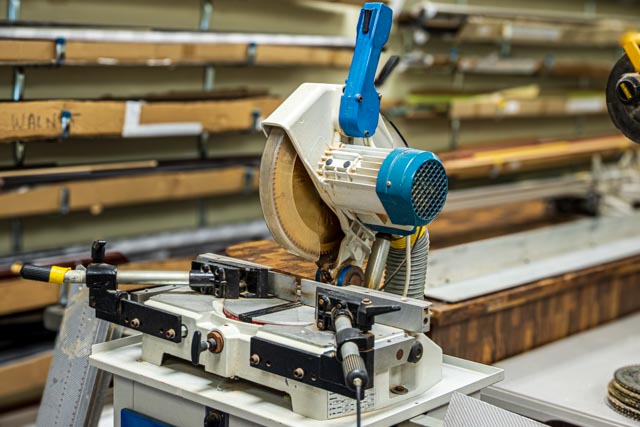 Omga T 50 350 Mitre Saw with Dust Collecting System (Used) Item # UE-111225C