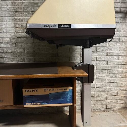 Artograph DB300 Projector (Used) Item # UE-111225F