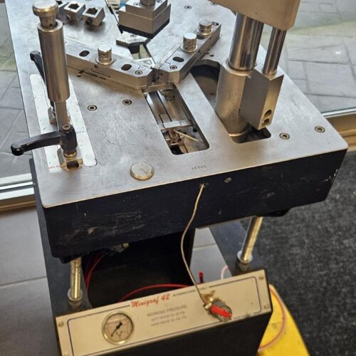 ITW AMP VN42 Frame Joiner / Underpinner (Used) Item # UE-111925D