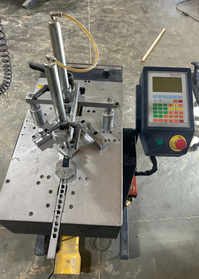 ITW AMP VN4MP Programmable Frame Joiner (Used) Item # UE-112025C