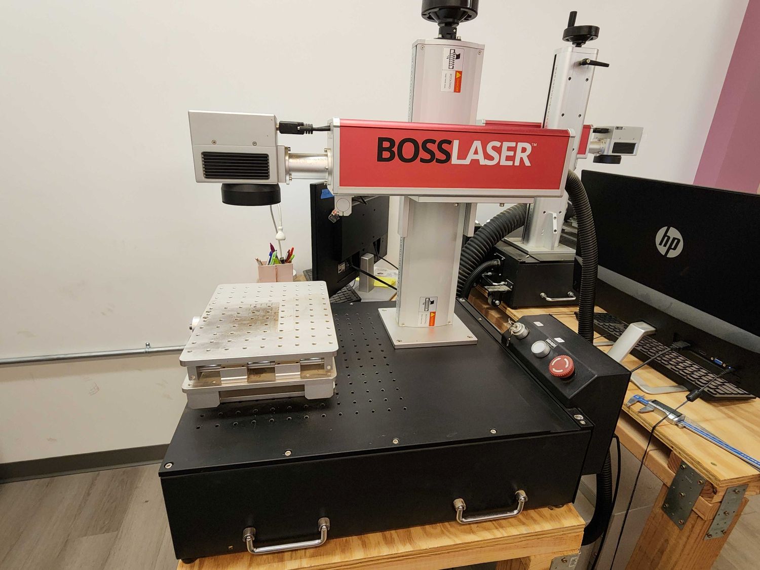 Boss FM-D 20 Desktop Fiber Laser Marking Machine (Used) Item # UE-112325A