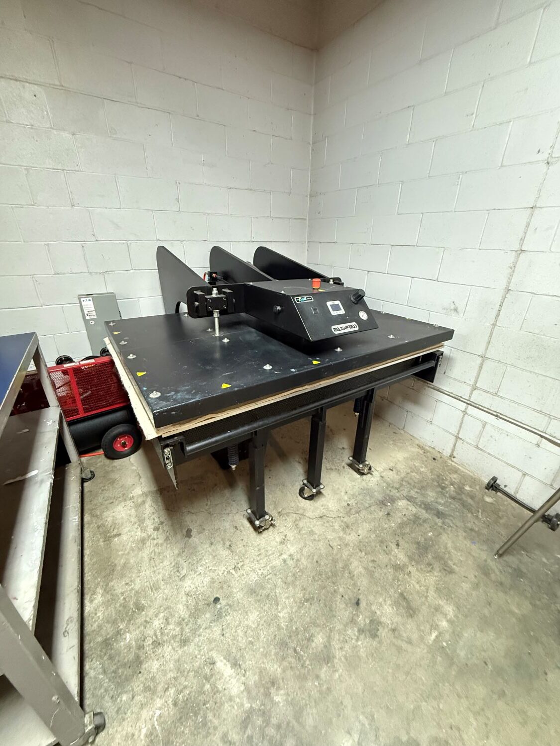 Geo Knight Maxi-Press Air Automatic 4464AP Large Format Heat Press (Used) Item # UE-121225D