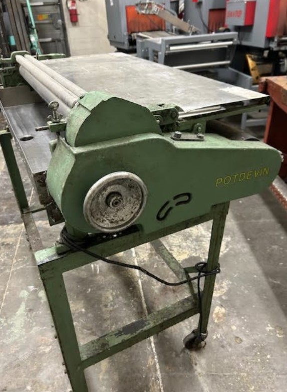 Potdevin NTZ32 32″ Cold Gluer with Stand (used) Item #UE-122325A