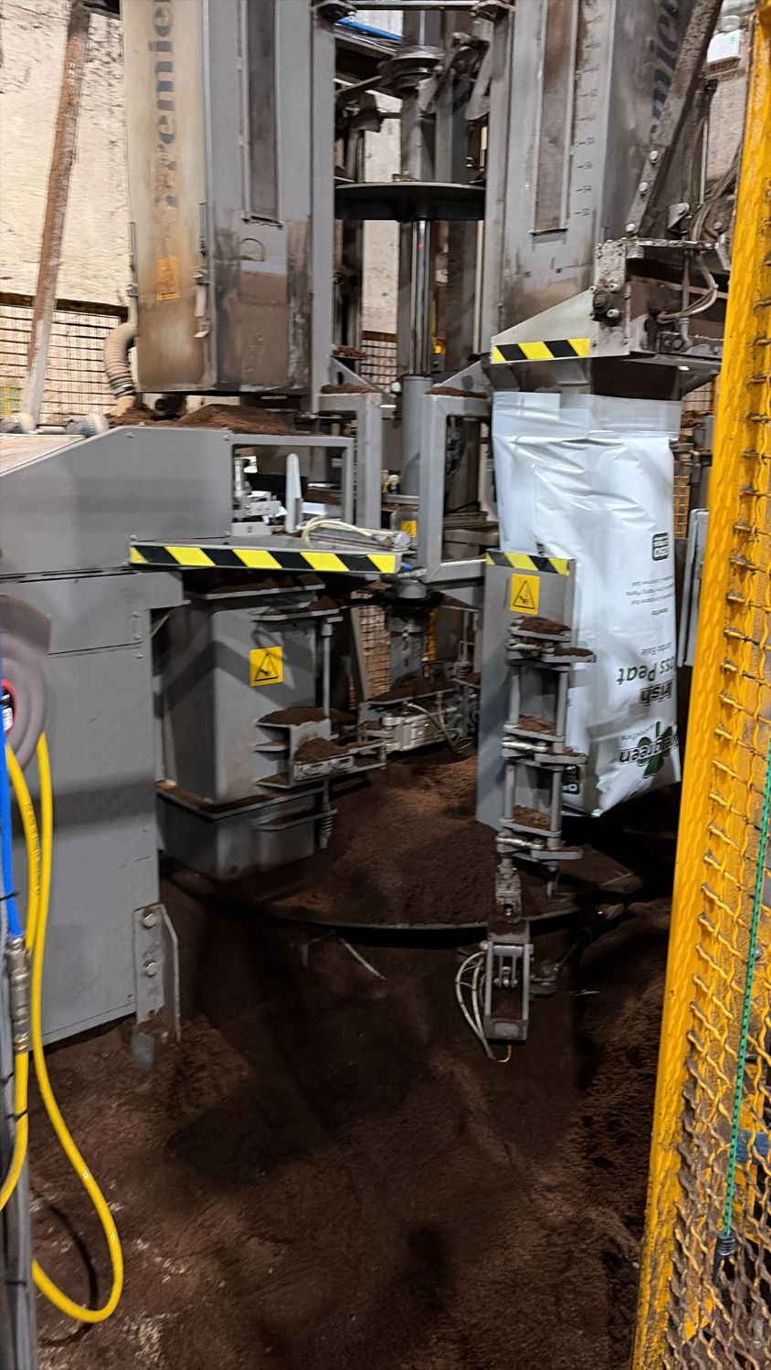 Premier Tech EM-600R1 Bailing Machine & AP-215 Palletizer System (Used) Item # UE-012026D