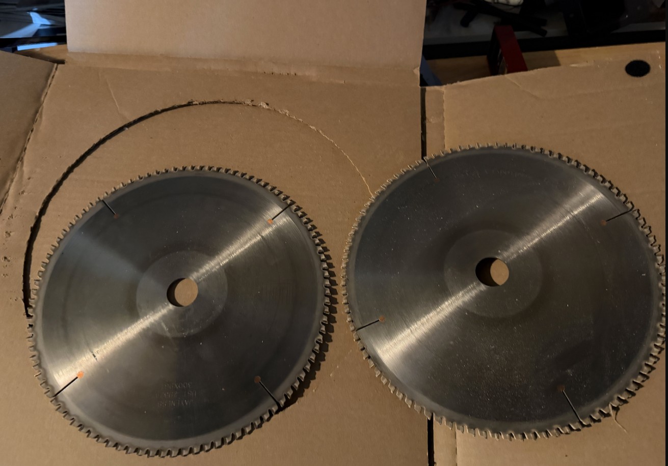 Cassese CS939 MA Double Miter Saw (Used) Item # UE-031126B