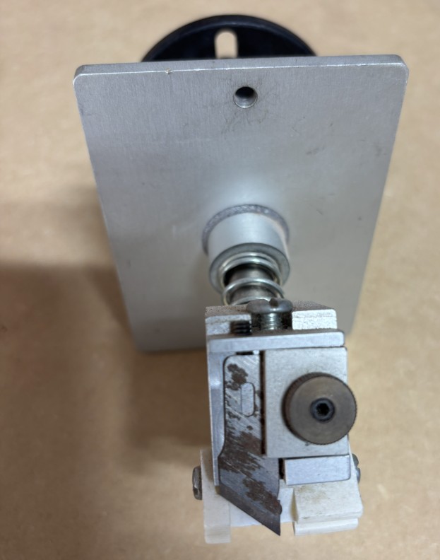 Esterly Speed-Mat Cutter 40×60 (Used) Item # UE-031326D