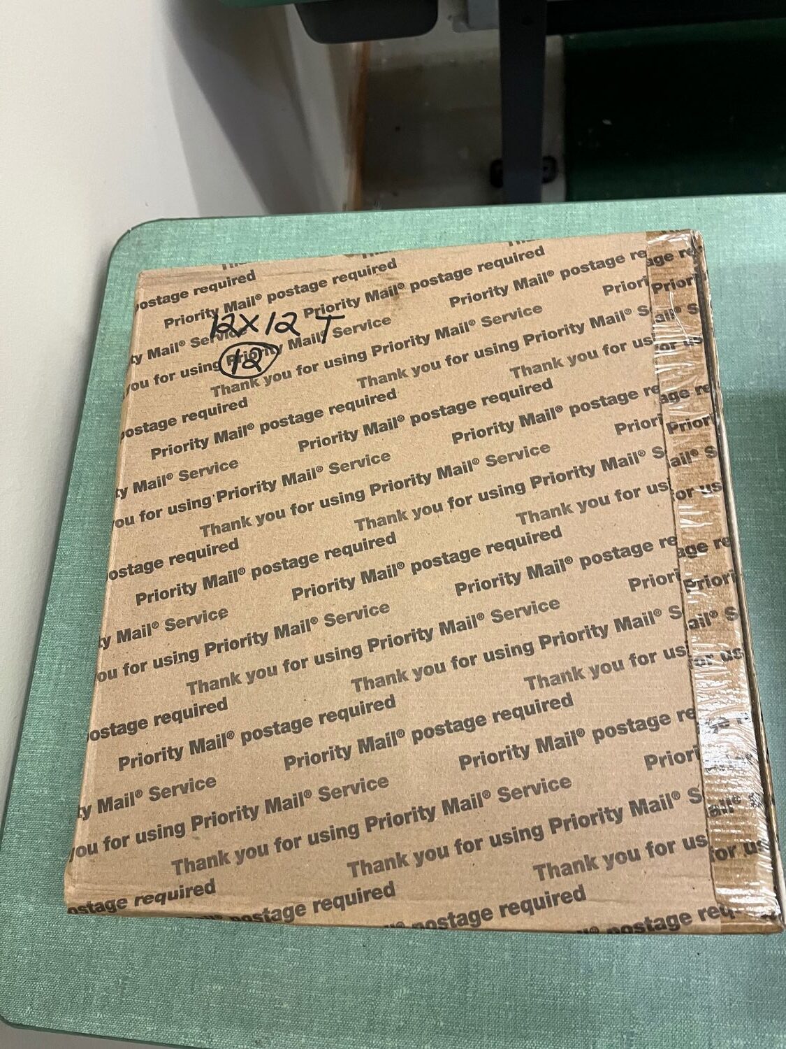 Chandler SM-12PH Manual / Portable Swatch Cutter (Used) Item # UE-031626C