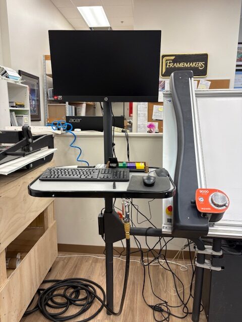 Wizard 9000 CMC Mat Cutter (Used) Item # UE-031726A