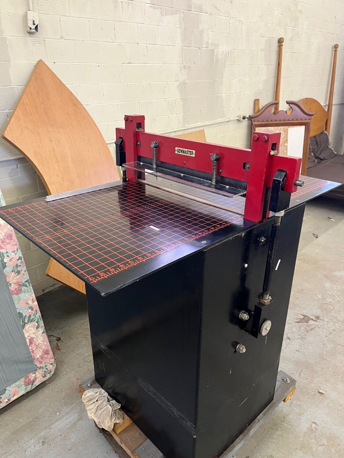 Swatch Boss Power 20″ Swatch Cutter (Used) Item # UE-032426A