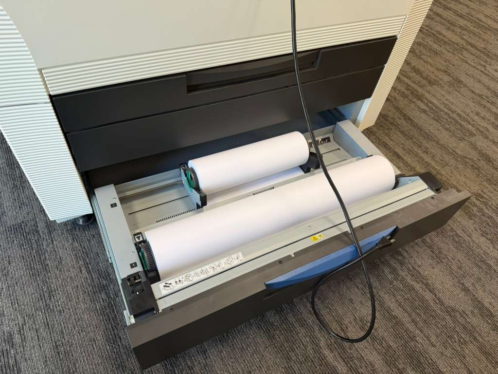 KIP 860 36″ Color Wide Format Printer (Used) Item # UE-032426B