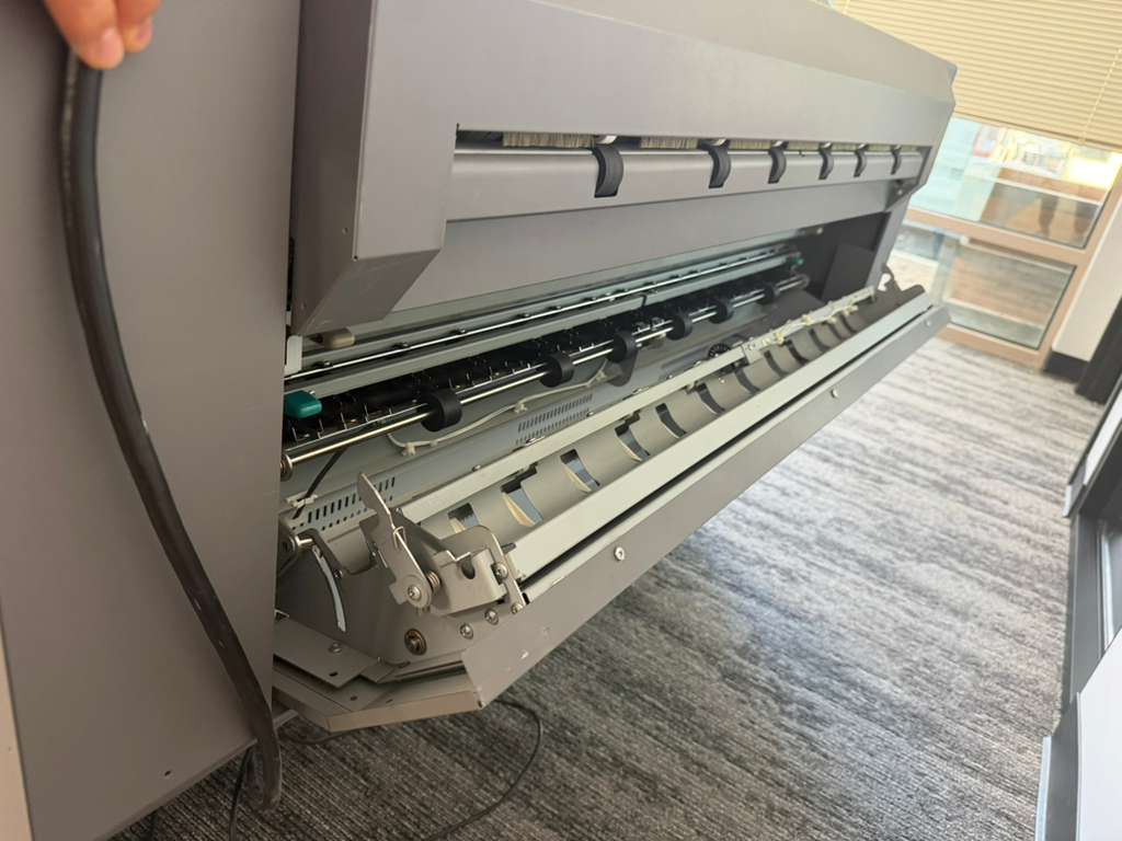 KIP 860 36″ Color Wide Format Printer (Used) Item # UE-032426B