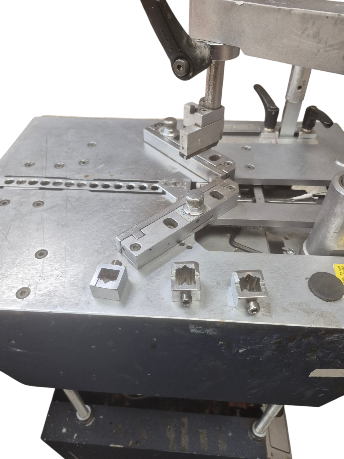 ITW AMP VN42 Frame Joiner / Underpinner (Used) Item # UE-032426F