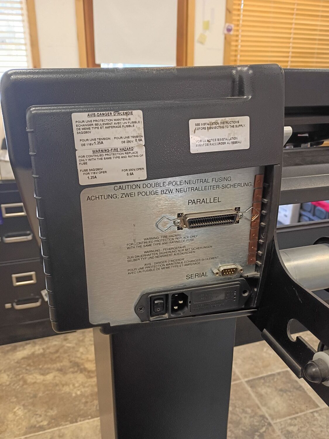 SummaSign Pro D750 30″ Vinyl Cutter (Used) Item # UE-042226A