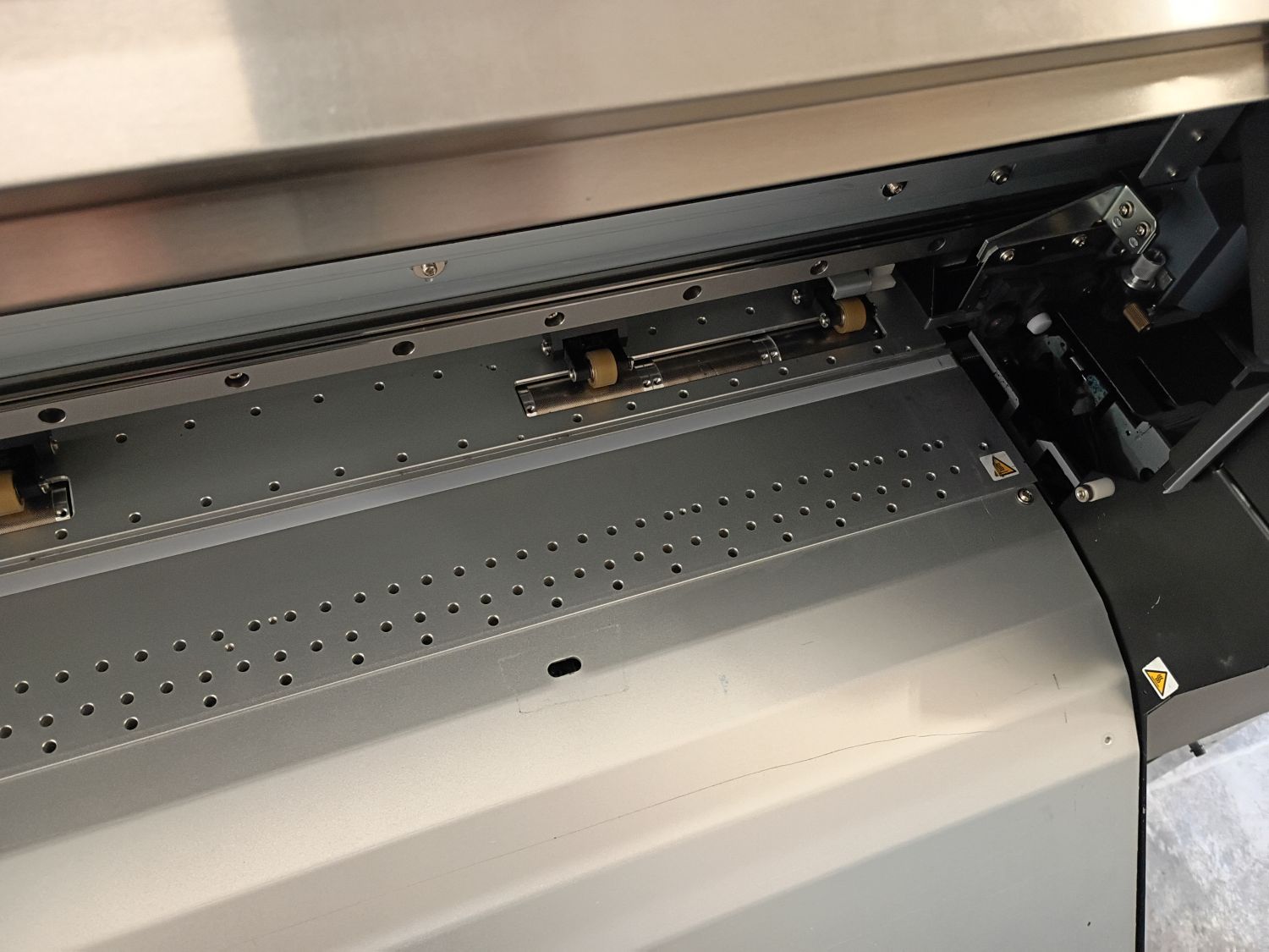 Roland SOLJET Pro 4 XR-640 64″ Wide Format Eco-Solvent Printer / Cutter (Used) Item # UE-042226B