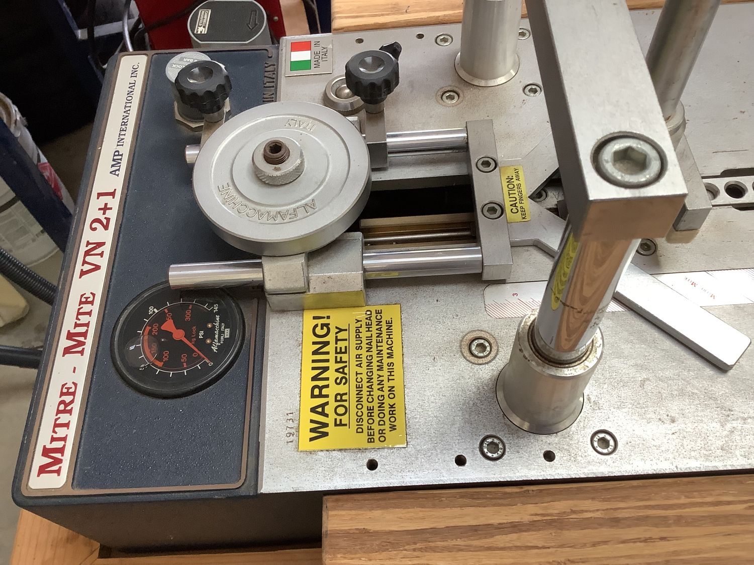 ITW AMP VN2+1 (AMP U300) Frame Joiner (Used) Item # UE-042226D