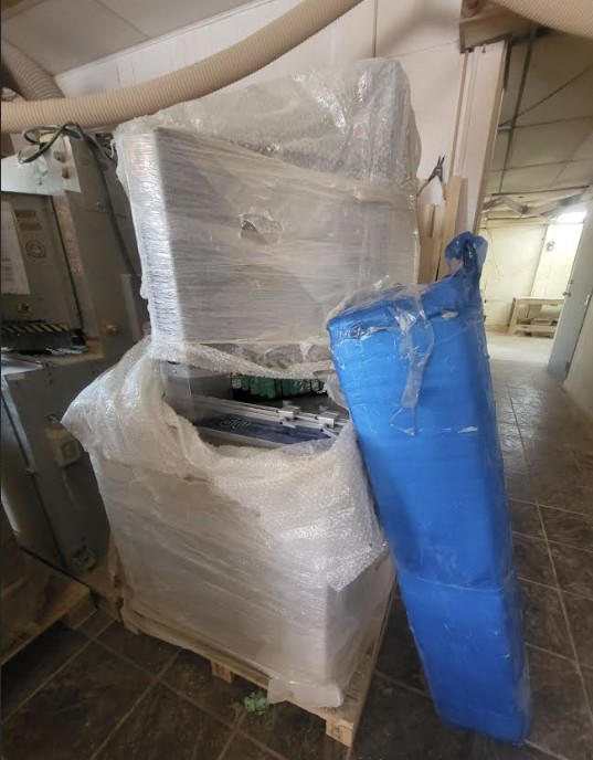 Universal DY103 ( DY-HW150 ) Double Miter Saw (Used) Item # UE-042326E