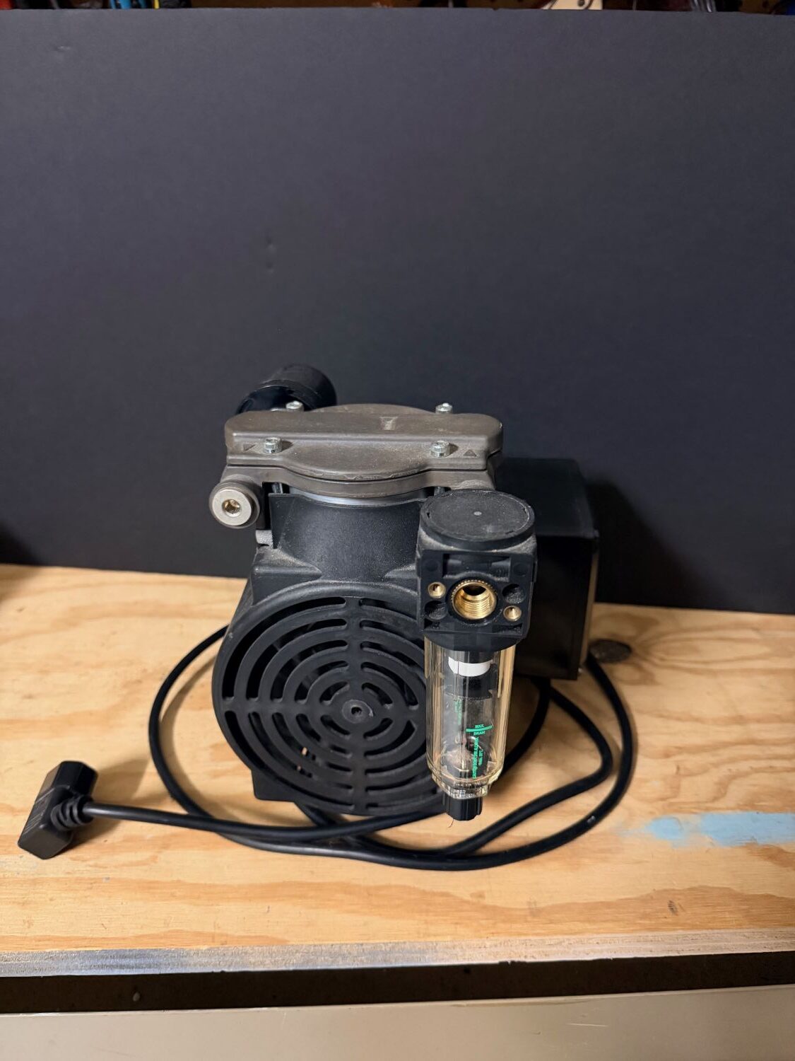 Gast Model 72R155 Vacuum Pump (Used) Item # UE-043026C