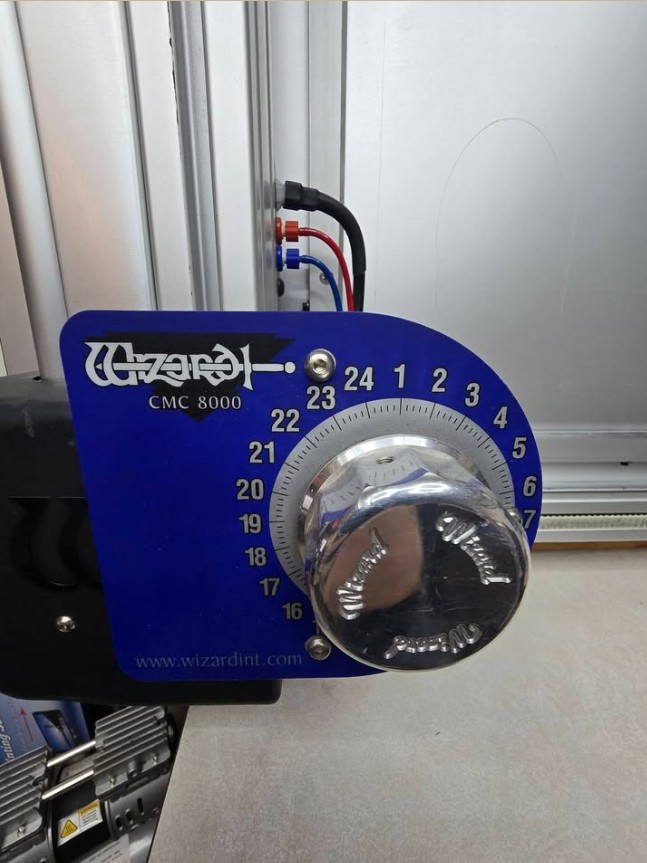 Wizard 8000 CMC Computerized Mat Cutter (Used) Item # UE-050126A
