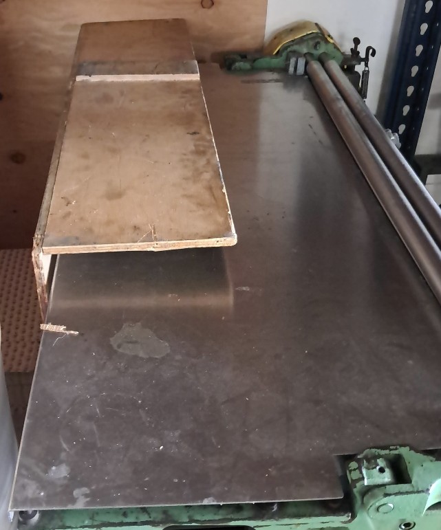 Potdevin NTZ36 36″ Cold Gluer w/ Stand (Used) Item # UE-050126B