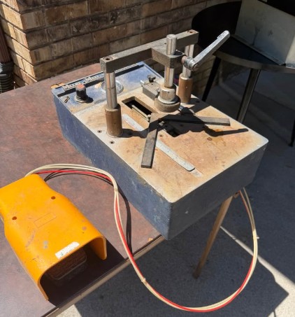 Frame Square Model 1000 Miter Saw + AMP Mitre-Mite VN2 Joiner (Used) Item # UE-051326F