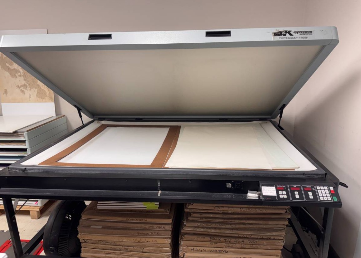 D&K Expression ( Vacuseal / Bienfang ) 4468H Vacuum Heat Press (Used) Item # UE-051726B