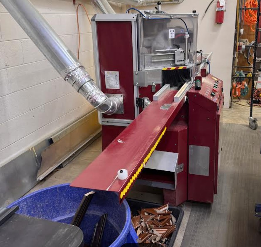 Cassese CS999 Double Miter Saw (Used) Item # UE-052026H