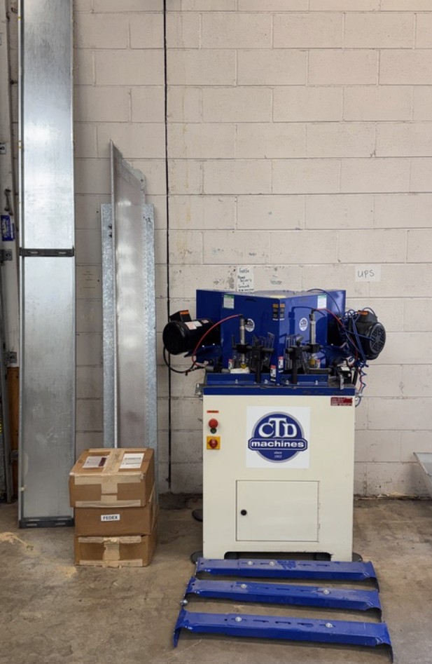 CTD D45AX Double Miter / Mitre Saw (Used) Item # UE-052026I