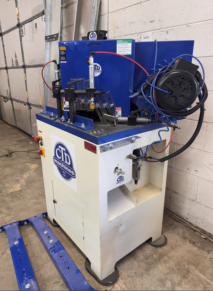 CTD D45AX Double Miter / Mitre Saw (Used) Item # UE-052026I