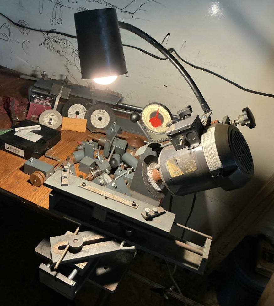 Thorvie AV-40 Sharpening Machine (Used) Item # UE-052826C