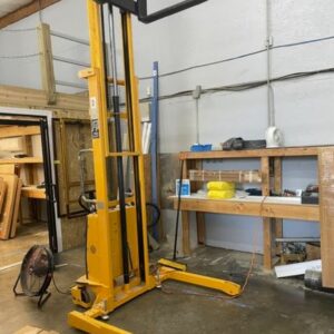 Used Uline Semi-Electric Straddle