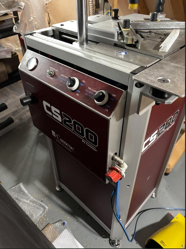 Cassese CS200 Underpinner / Joiner / Vnailer (Used) Item # UE-062226B