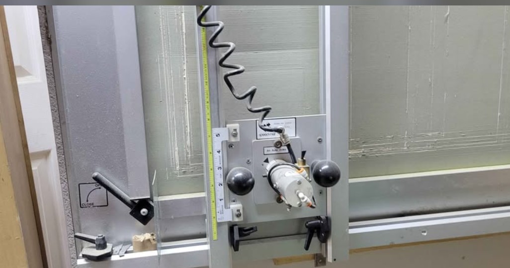Esterly Speed-Mat Pneumatic Production 4060 Mat Cutter (Used) Item # UE-071526B
