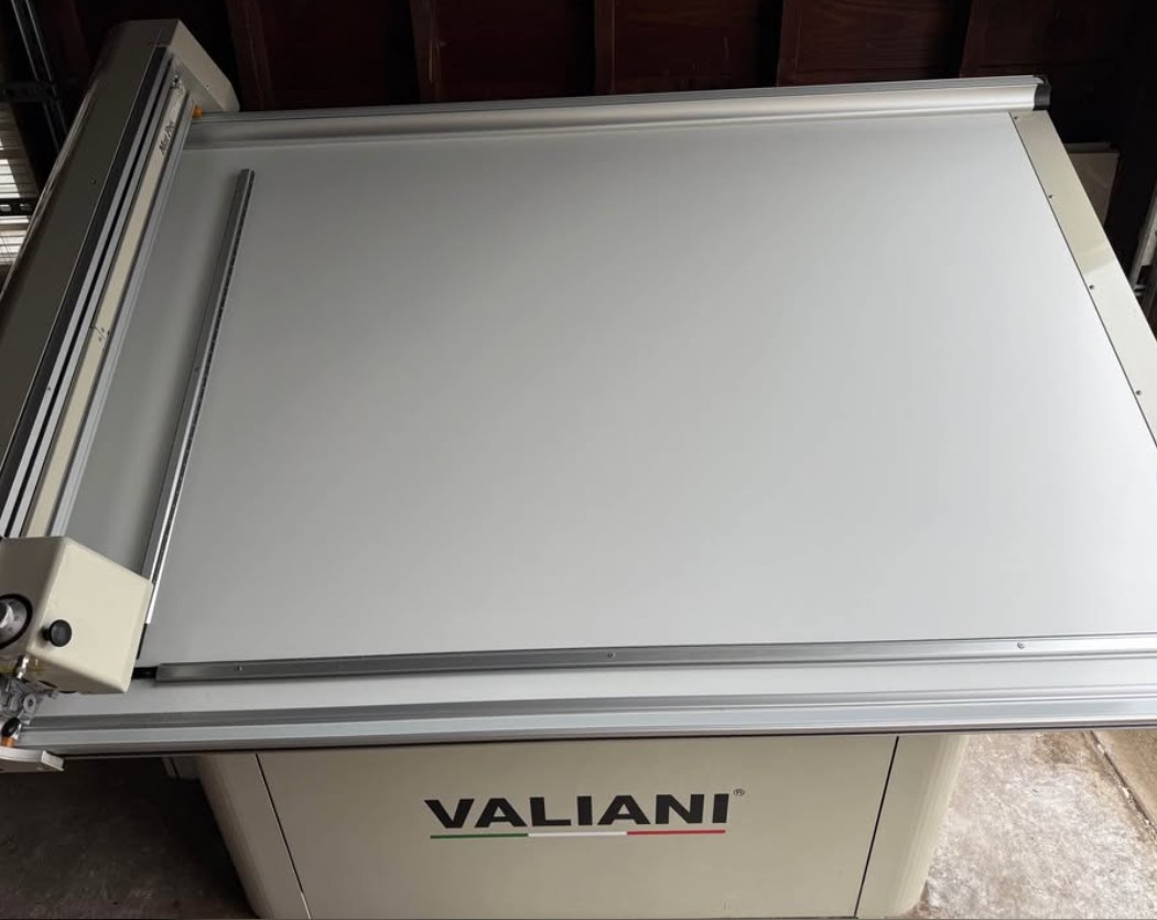 Valiani Mat Pro Ultra 150 CMC Computerized Mat Cutter (Used) Item # UE-071526G