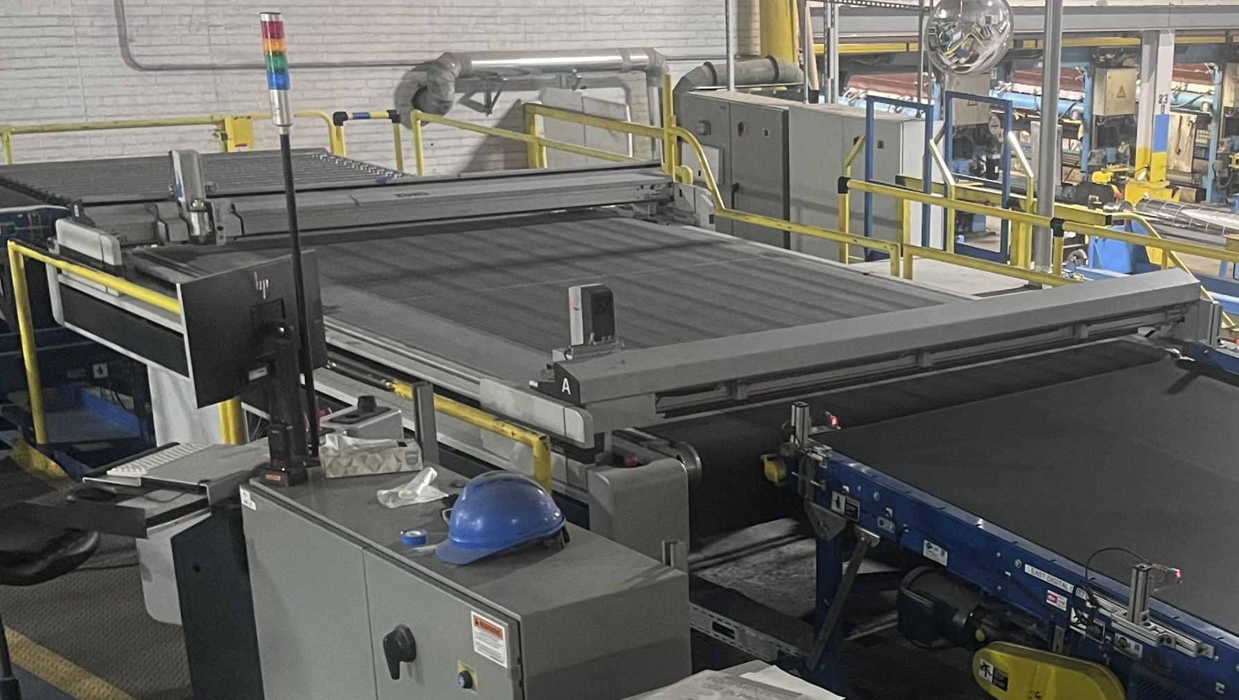 ZUND D3 X-L3200 CNC Cutting Table + Converting Support Equipment (Used) Item # UE-071726E