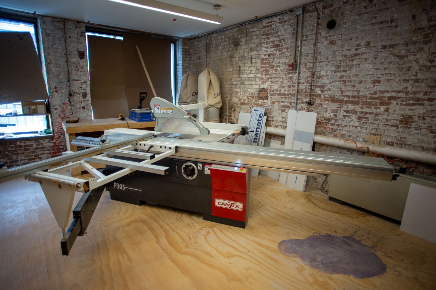 Cantek P305 10′ Sliding Table Saw (Used) Item # UE-072826E