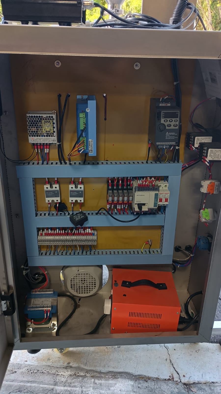 Liquid / Jelly Packing Machine (Used) Item # UE-081026C