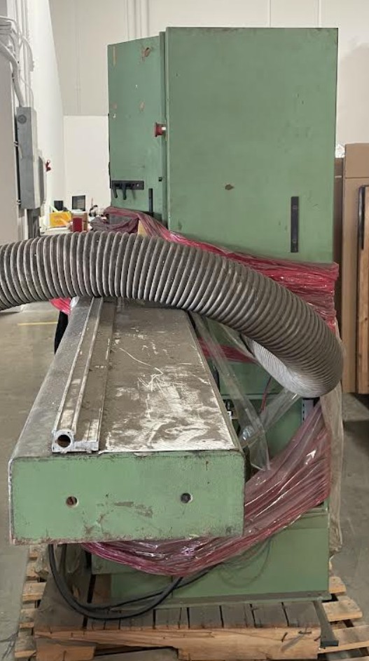 Alfamacchine T-300 Pneumatic Double Miter Saw (Used) Item # UE-081226F