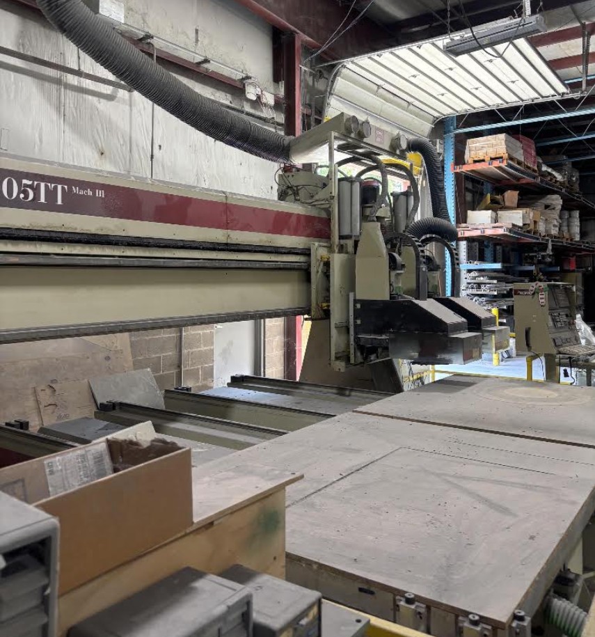 KOMO VR1005TT Mach III Dual Table CNC Router (Used) Item # UE-081326C