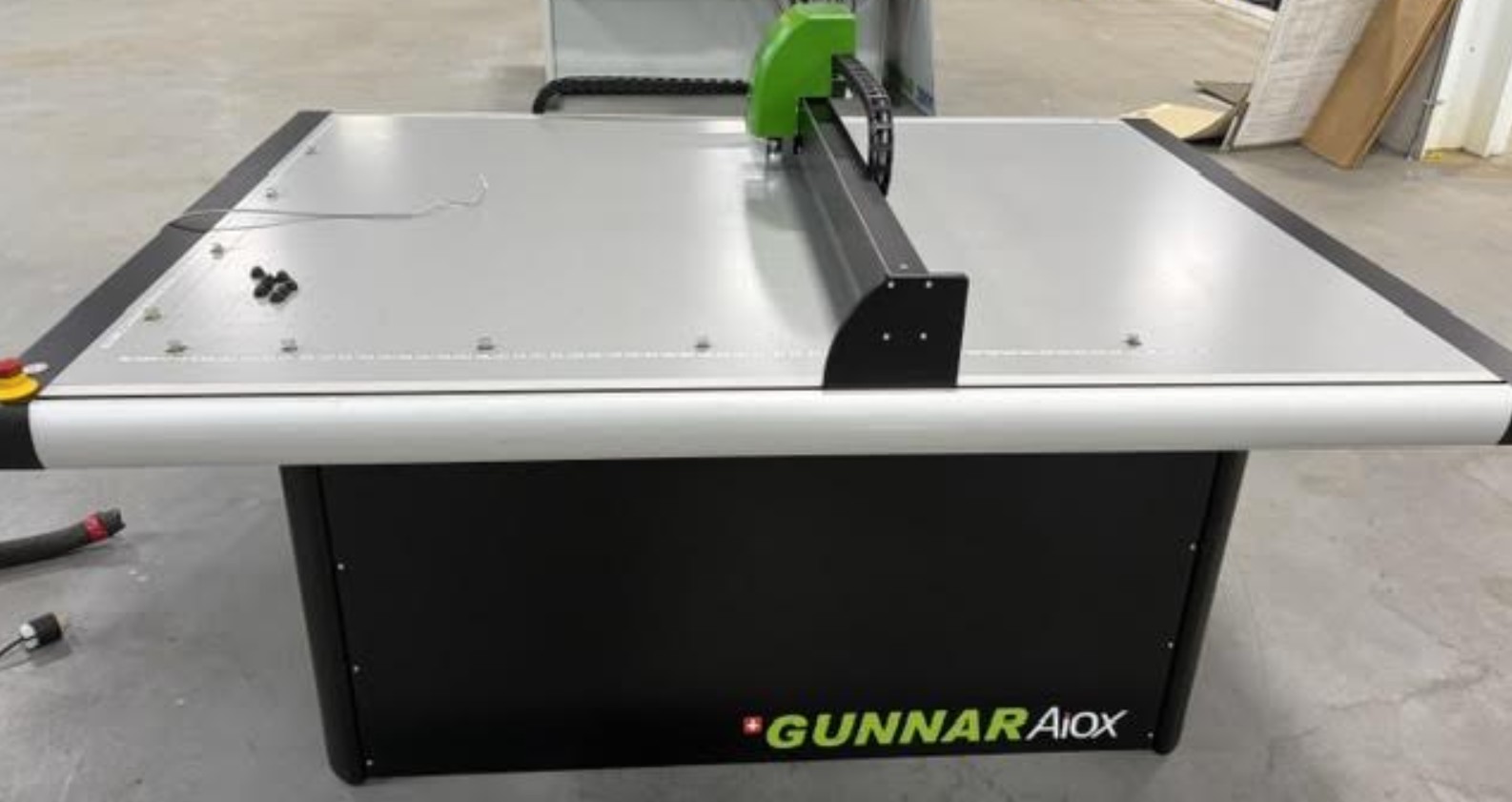 Gunnar AiOX Professional XL Mat Cutter w/ Vacuum Table (Used) Item # UE-081326G